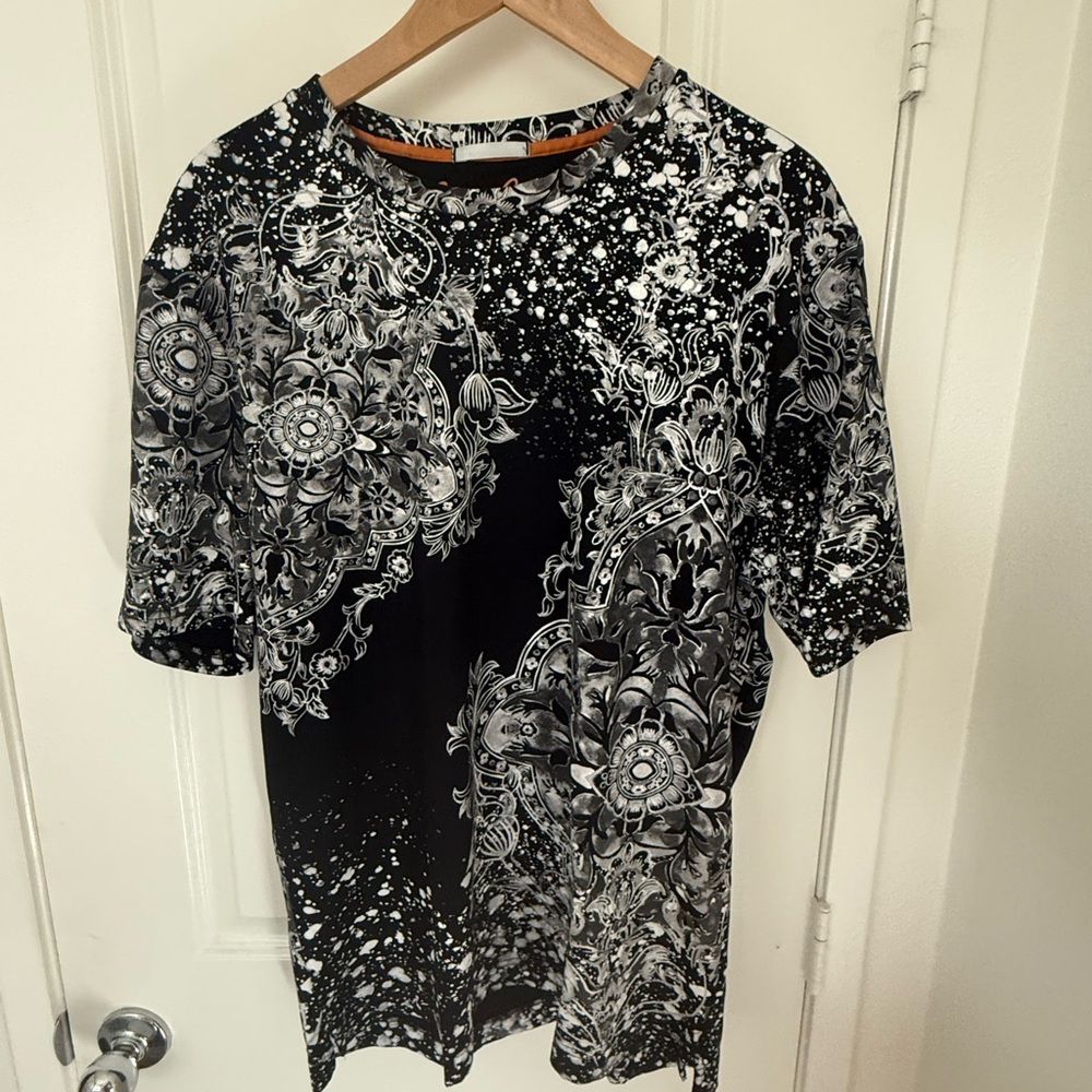 Robert Graham short sleeve t shirt